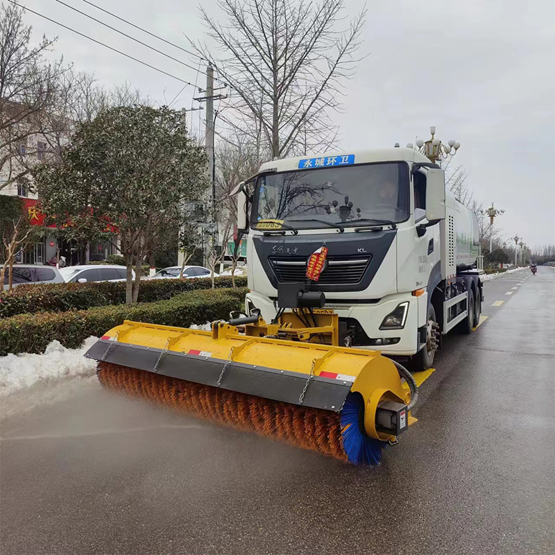 汽车滚刷扫雪机案例